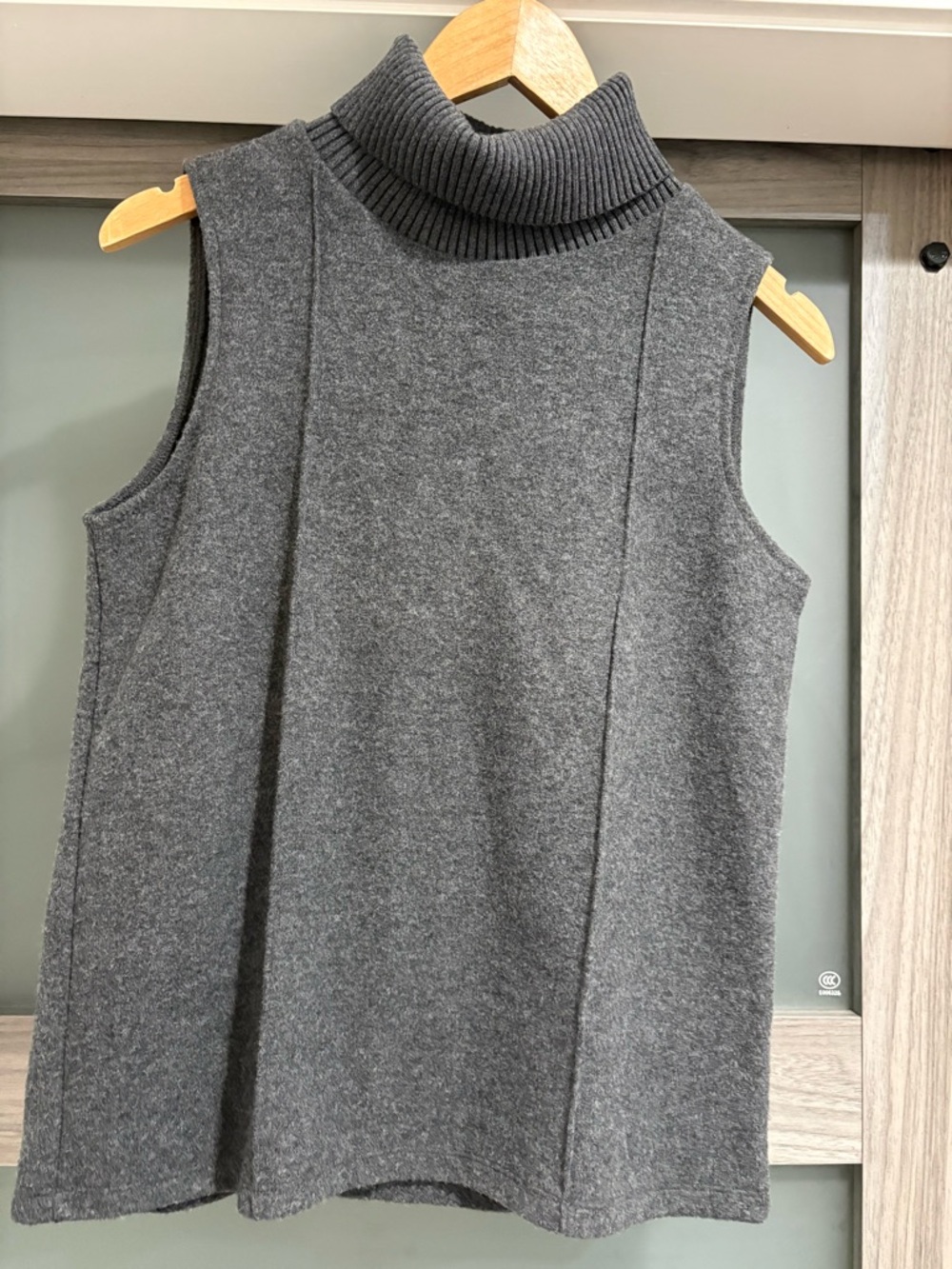 Truth by Republic Ribbed Sleeveless Knit Top in Charcoal Gray